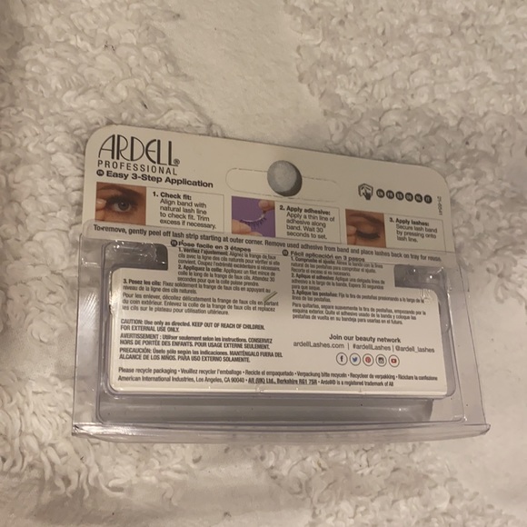 Ardell Wispies Cluster - Black 603 - Picture 2 of 2